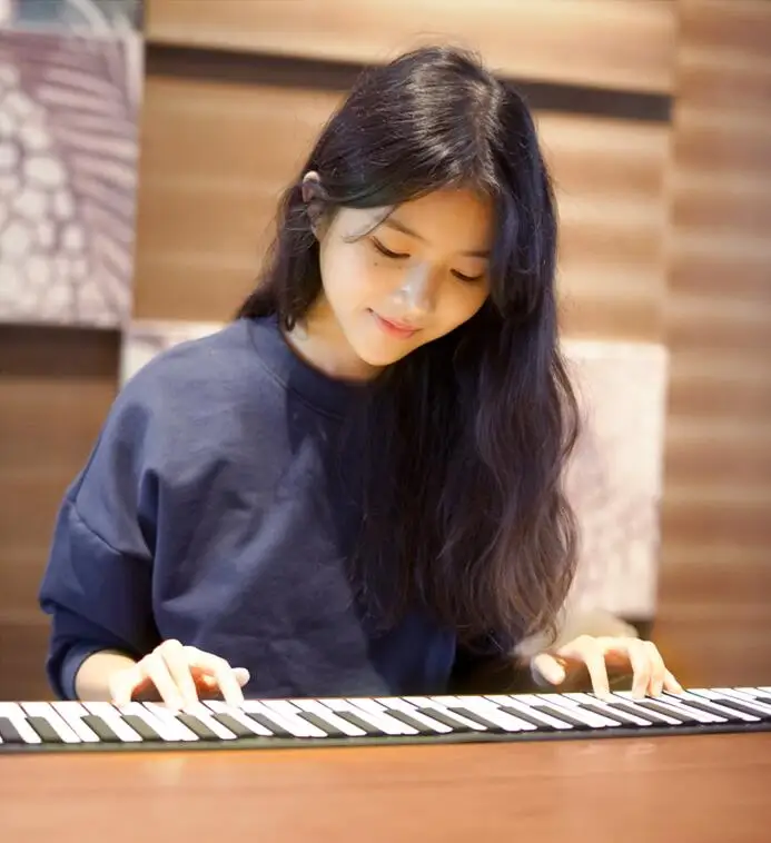  Vvave 61/81 KeysSound Floating Hand Roll Portable Roll-Up Electronic Piano 128 Rhythm 140 Sound