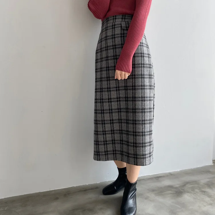 Mooirue Spring Woman Woolen Skirt Vintage Harajuku High Waist Lattice Long Woolen Loose Fit Female Saia