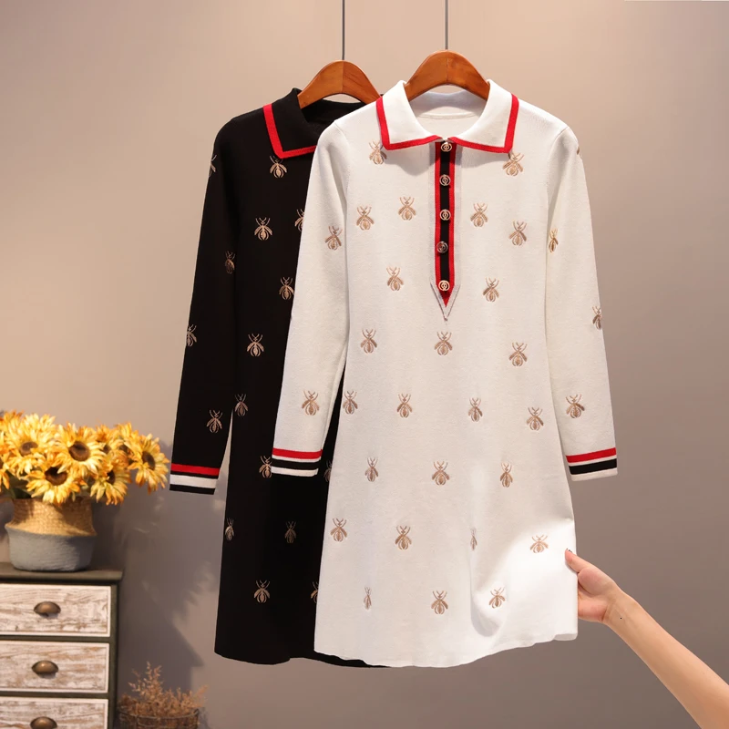 

2020 Autumn Winter Fashion Golden Bees Embroidery Knitted Dress Women Turn-Down Collar Simple Runway Slim Sweater Dress Vestidos