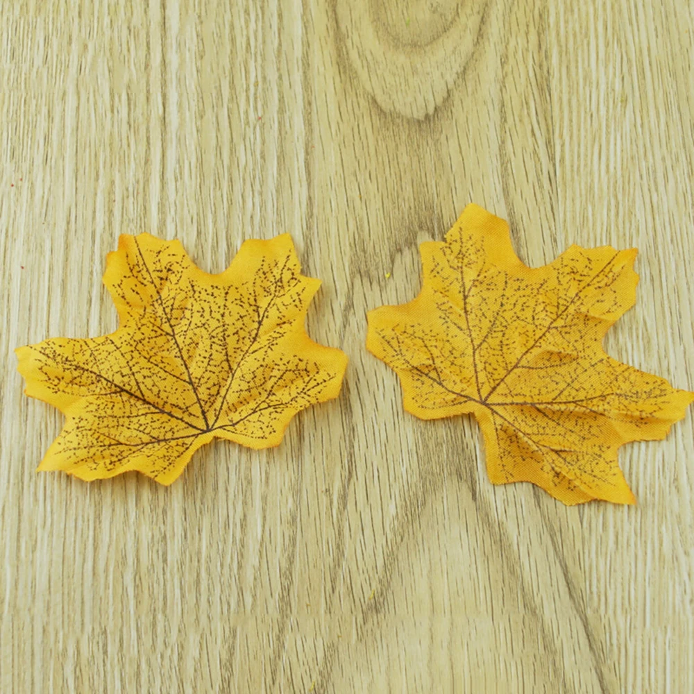 100Pcs Artificial Autumn Maple Leaves Mixed Colored Wedding Room Decor 8*8cm