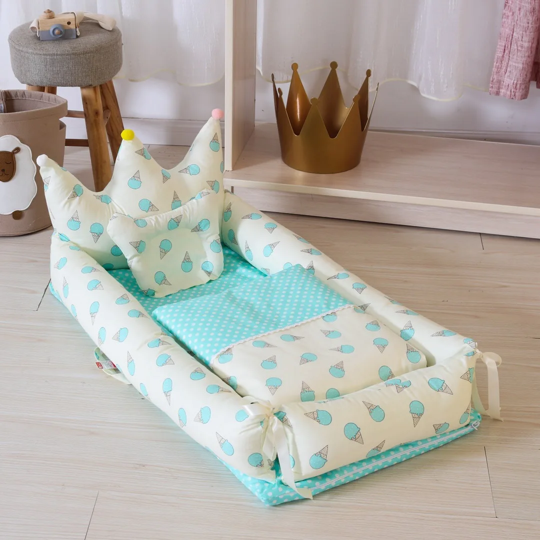 Crib Child Newborn Portable Bed Cotton Back Protection Baby Outdoor Bed Three-piece Crib Child Newborn Portable Bed Cotton Back Protection Baby Outdoor Bed Three-piece
