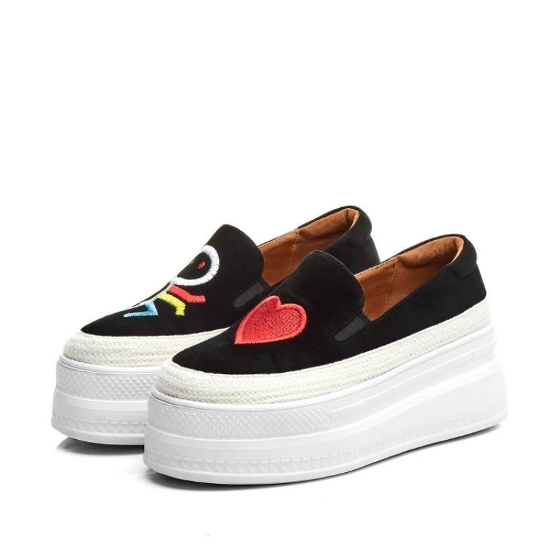 Туфли женские из натуральной кожи на платформе толстая подошва лоферы круглый