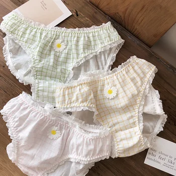 

Wriufred Daisy Plaid Underpants Cotton Lace Edge Panties Women's Low-waist Briefs Girls Plus Size Underwear