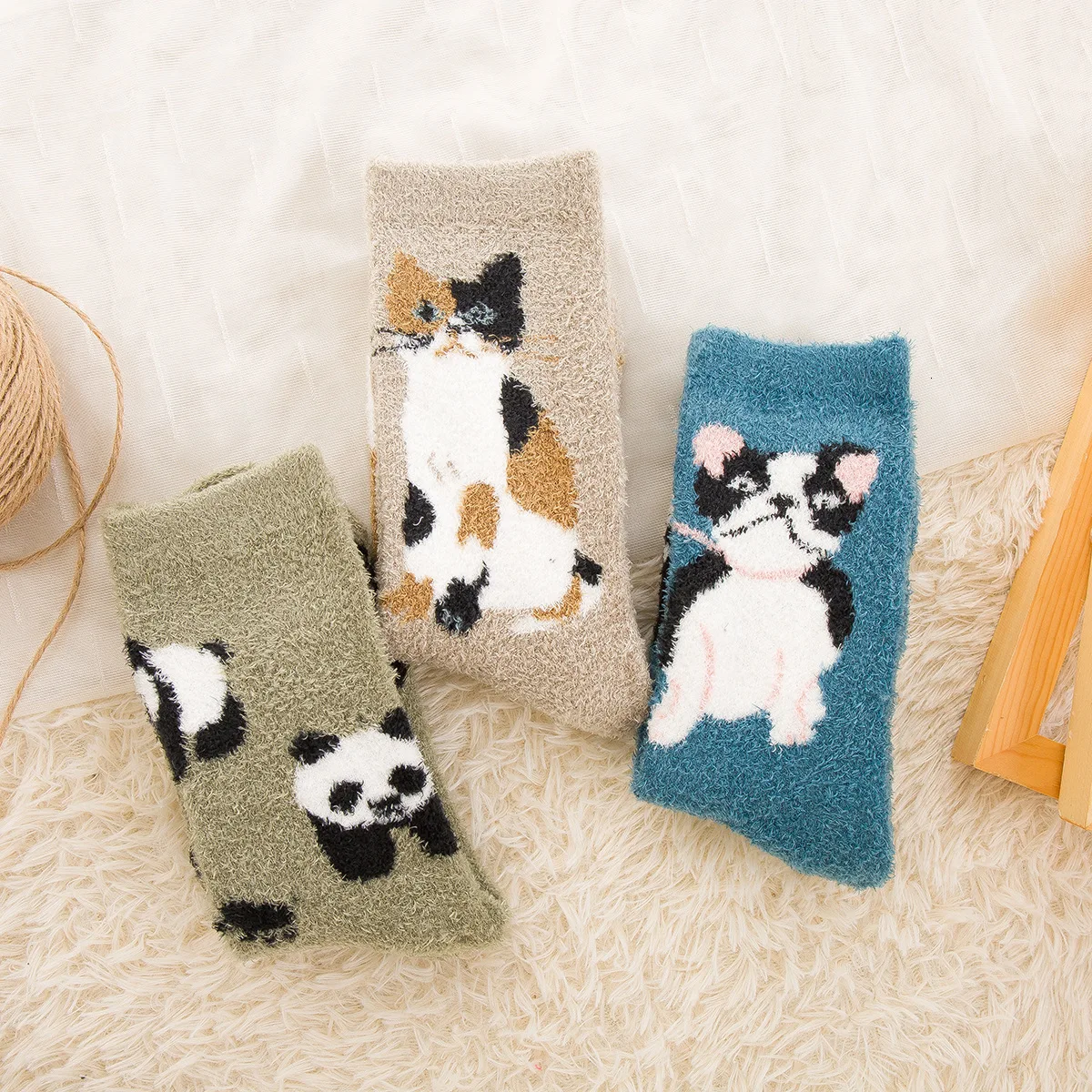 Домашние женские мягкие носки-тапочки для девочек, пушистые теплые рождественские носки, мягкие бархатные Носки с рисунком кота, собаки, подарки на день рождения, счастливые носки