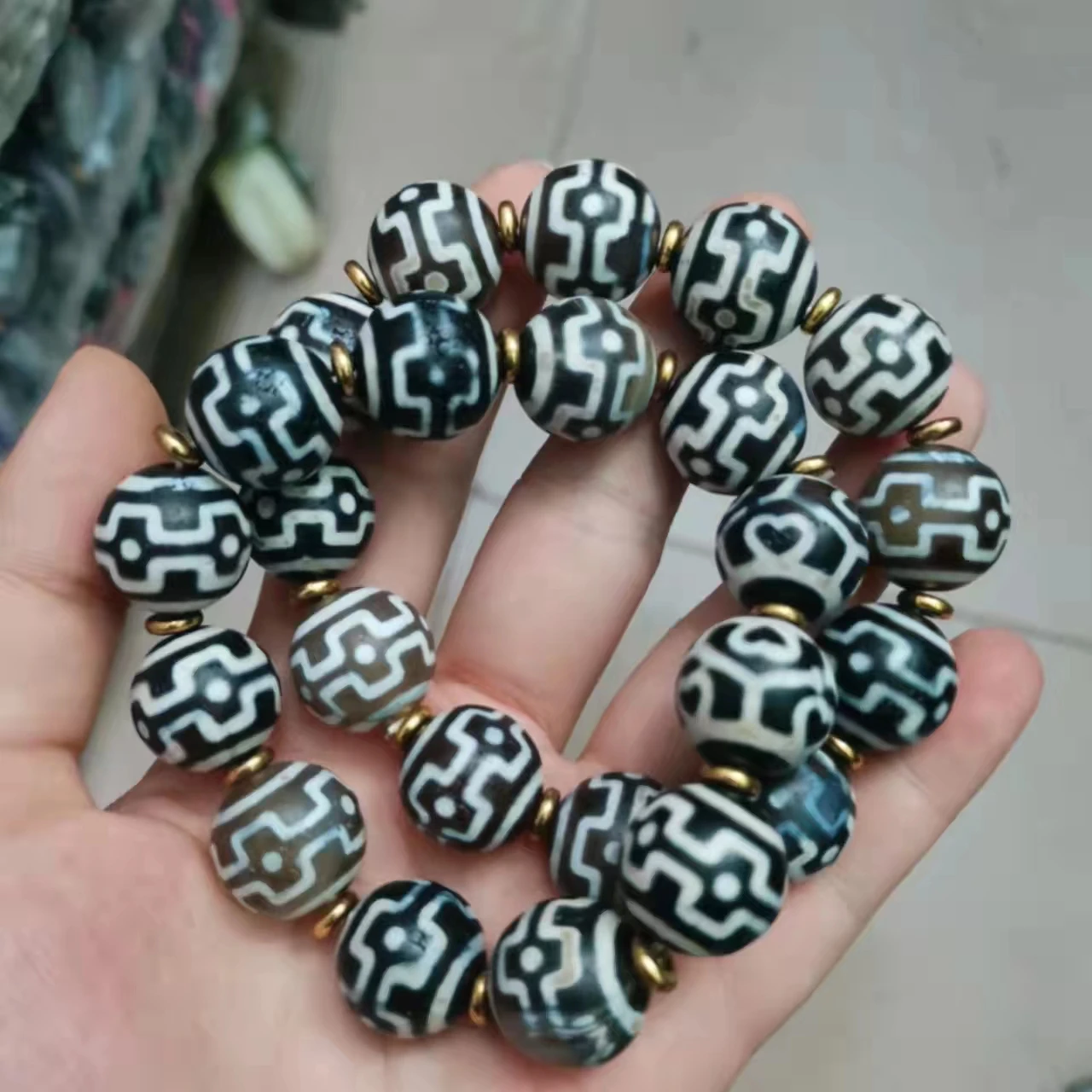

1pcs/lot natural old agate dzi bead bracelet five blessings accessories jewelry folk-custom Tibet rare Collection Black White