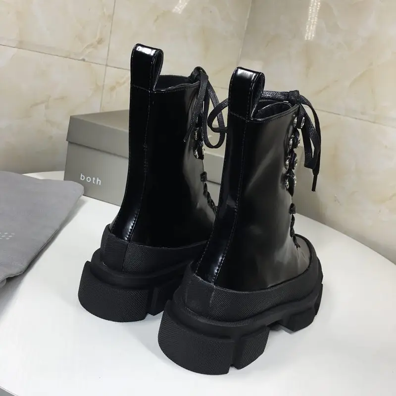 Scarpe donna/зимние ботинки в байкерском стиле на платформе; женская обувь из натуральной лакированной кожи; однотонные женские ботинки на шнуровке; botas mujer invierno;