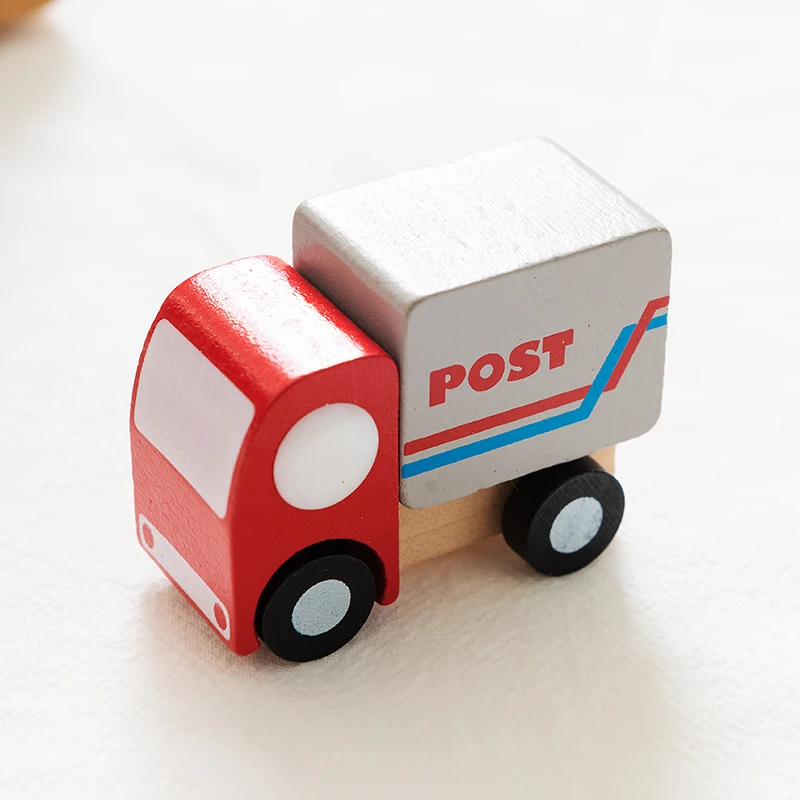 Post Car
