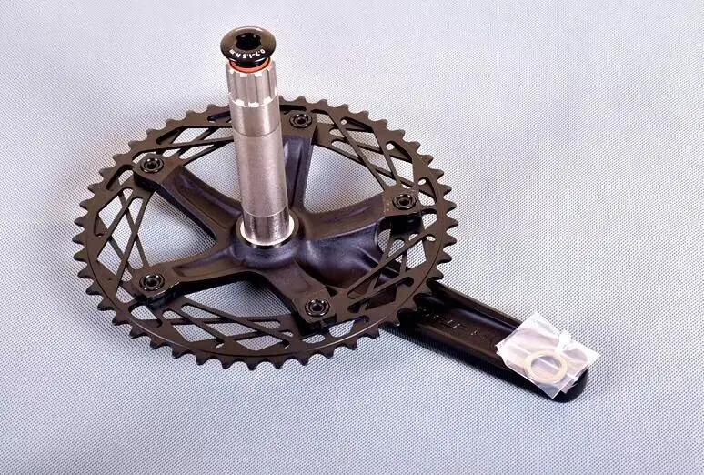 10078870012_1221625697