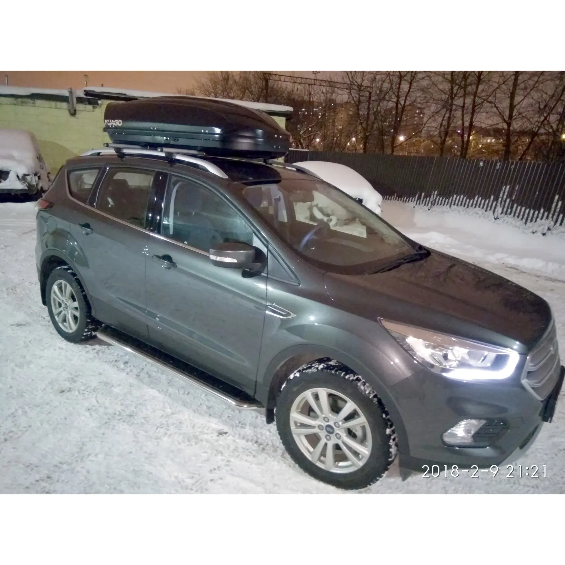 Пороги подножки из нержавеющей стали с креплениями для Ford Kuga