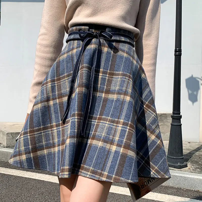 

four seasons spring summer, autumn and winter woolen plaid skirt new short A-line skirt high waist female student umbrella skirt