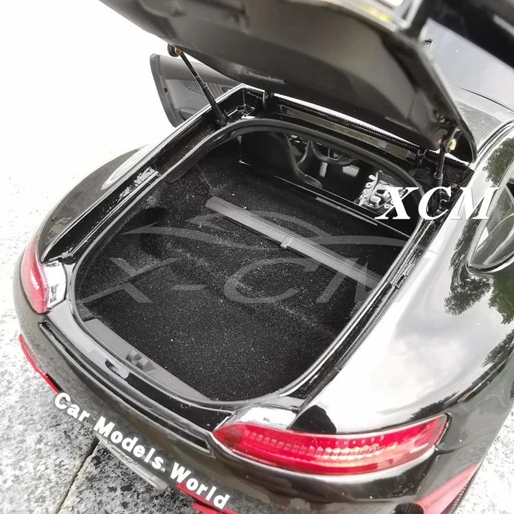 Литая под давлением модель автомобиля для почти настоящего AMG GT R 1:18(черный/красный)+ маленький подарок