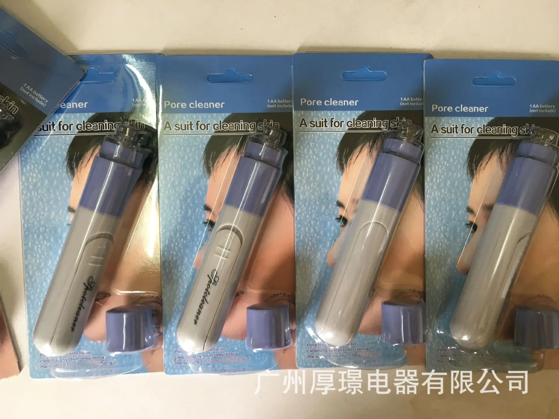 Cross Border Hot Selling Mini Pore Cleaner Remove Blackhead Instrument Suction Oil And Grease Beauty Instrument Electric Black H