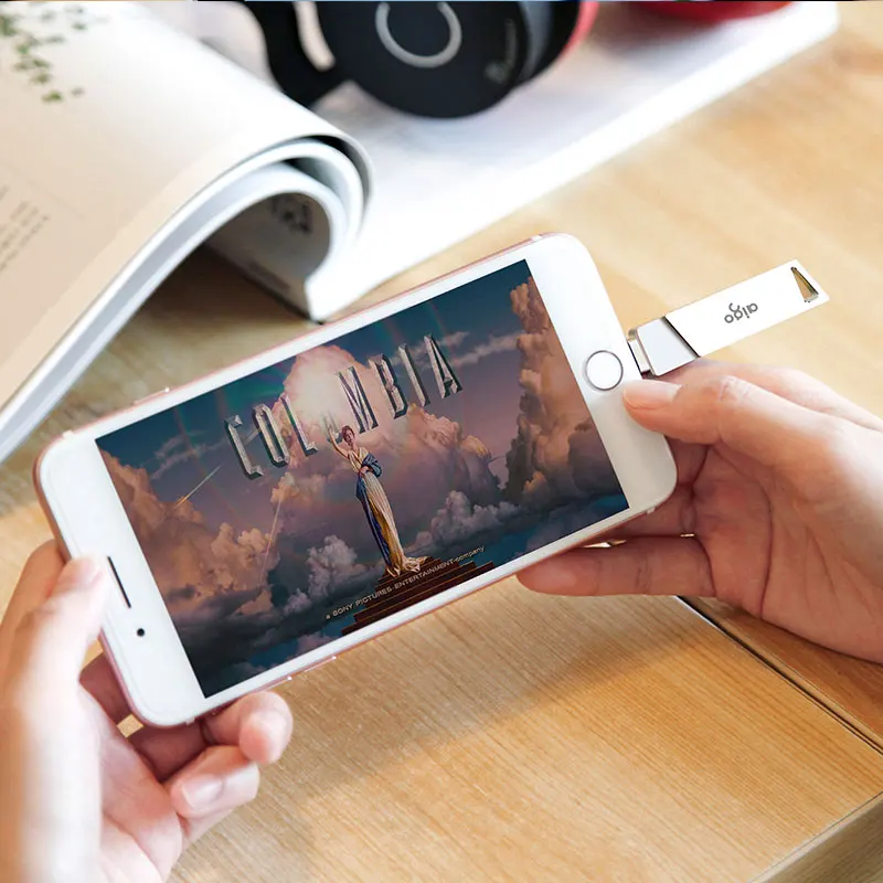 Aigo usb 3,0 высокоскоростной металлический usb 32G застрявший точечный дизайн cle usb вращающаяся на 360 ° Флешка для iphone onekey резервного копирования двойной интерфейс