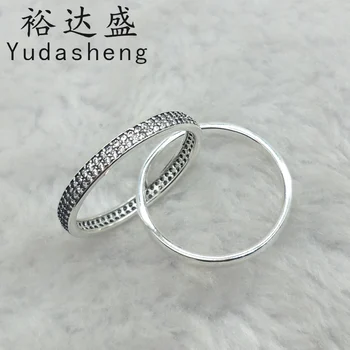 

Intertwined Logo and Pave Ring