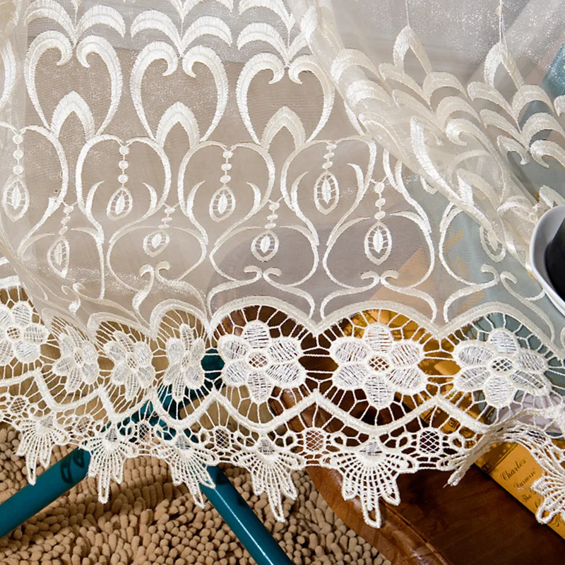 2440709426_1566249100