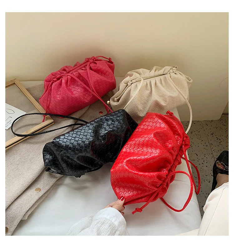 Envelope Pouch Bags Woven Envelope Bag Knitting Luxury Women Bags Design Voluminous Rounded Shape Purses and Handbags Clutch