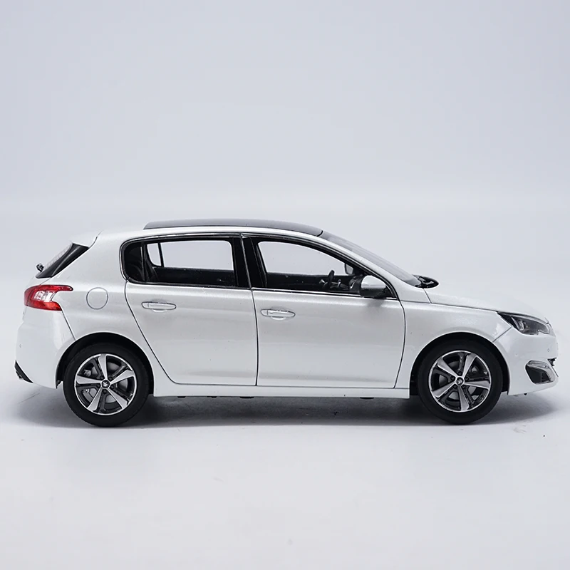 1:18 высокоточная модель PEUGEOT 308S из сплава автомобильная статическая