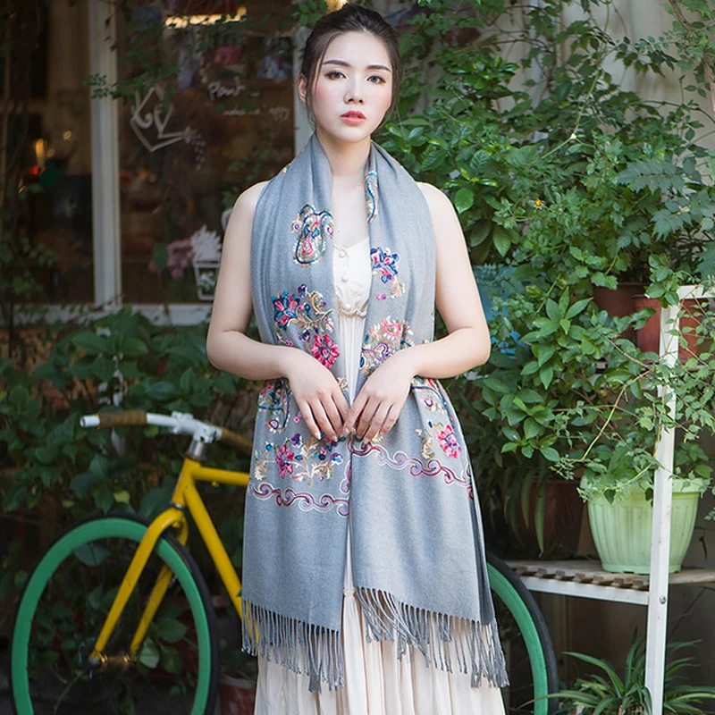 2019-New-Winter-Women-Scarf-Luxury-Brand-Embroidery-Large-Size-Bandana-Cape-Hijab-Blanket-Shawls-and (2)