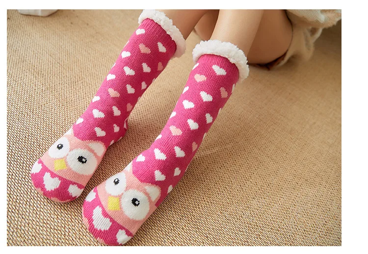 Рождественские стильные носки для женщин, зимние теплые носки, подарок для дома, женские нескользящие домашние пушистые уютные носки с шерпой
