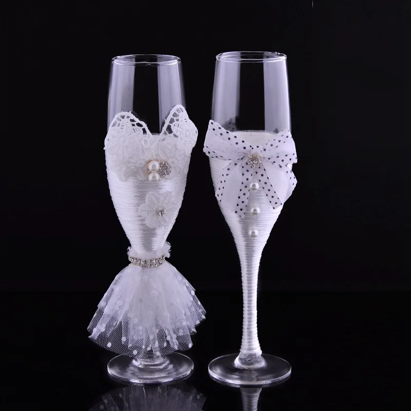 2pcs/Set Wedding Glasses With DIY Lace Wedding Dress Glass Set Champagne Glass Cup Gift for Couple Bridal Shower Valentine’s Day