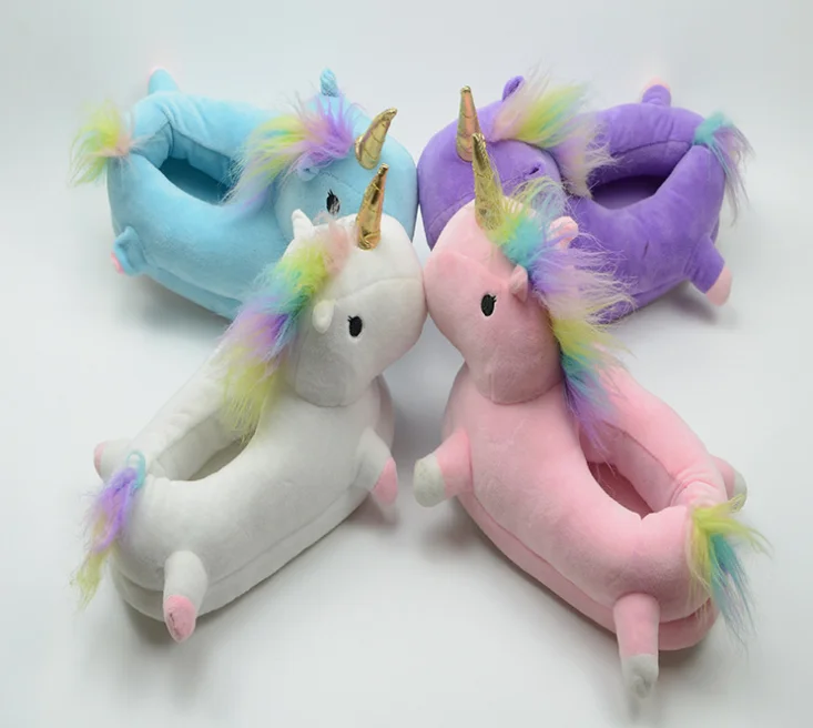 unicornio de felpa