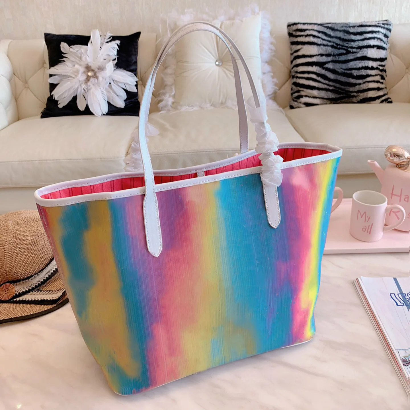 

Luxury Colorful Beach Ladies Hand Bags Summer Rainbow Laser Women Shoulder Bag High Quality Waterproof Bucket Bag in Chic