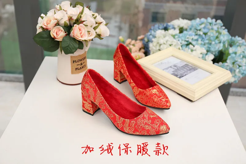 

Marriage Shoes Embroidery And Nap Warm Chunky-Heel Semi-high Heeled Pointed-Toe Xiu Shoes Bridal Shoes Wedding Shoes Cheongsam S