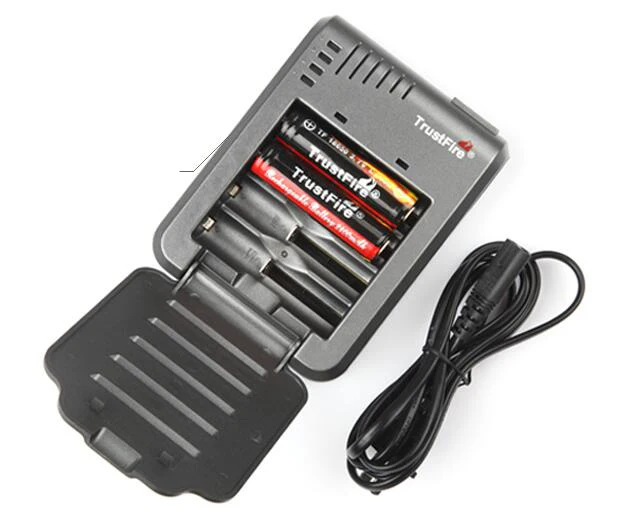 2* TrustFire 18650 3,7 V 2400 мА/ч, Перезаряжаемые защищенный батареи+ Trustfire TR-003 4P Универсальный литий-ионный аккумулятор Батарея Зарядное устройство, 20 компл./лот
