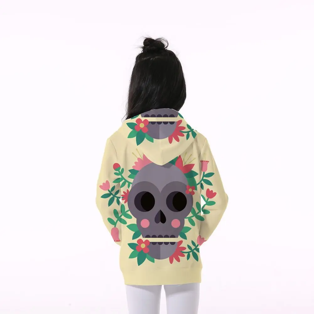 1The back of a child's cap-and-jacket
