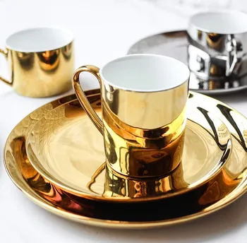

Creative Lxury Porcelain Coffee Cup Bone China British High Red Tea Cup with Spoon Saucer Taza Madera Home Drinkware