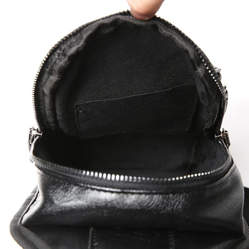 Leisure street chest bag retro trend bag back new Korean version chest bag men and women fashion small backpack