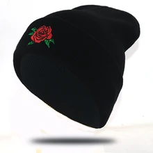 Женская модная розовая шапка для осени и зимы с цветочной вышивкой, хлопковая Гибкая мягкая вязаная шапка, лыжная шапка для улицы