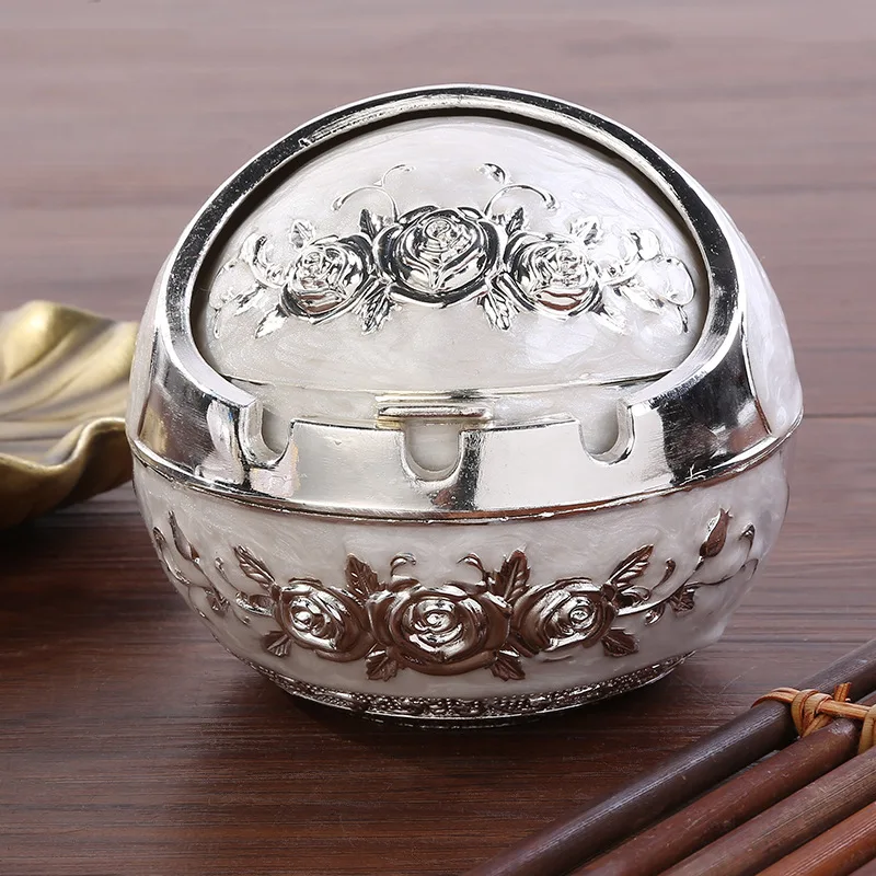 Metal Ashtray European Rose Embossed Ashtray with Lid Drop-Resistant for Household Coffee Table