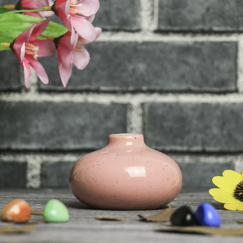 

Flower Pot Vase Mini Ceramic Desk Vase Ornament Office Desk Tabletop Flower Wedding Decoration Short Black Dot Buddhist DHLL03