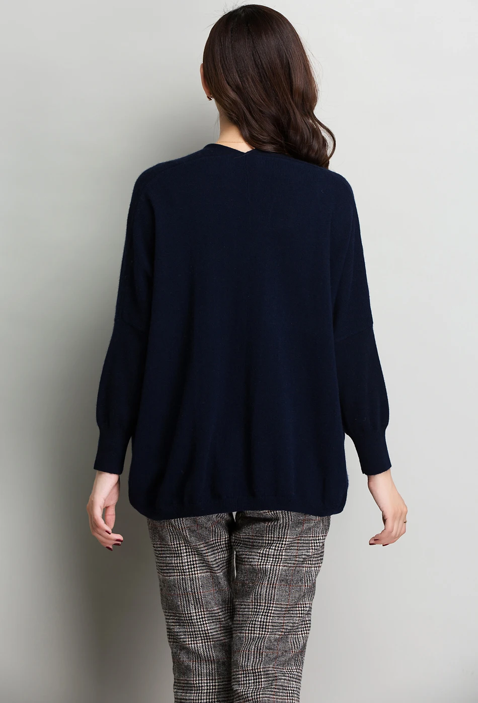 Navy Blue RMORE внутренний монгольский кашемировый свитер женский весна осень 12 Калибр вязаный v-образный вырез рукав летучая мышь карман в магазине Slava - Цвет: Navy Blue