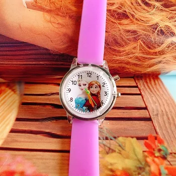 

A new 2019 hit cartoon children's flashing lights aisha glow-in-the-red silica gel band girl quartz watch
