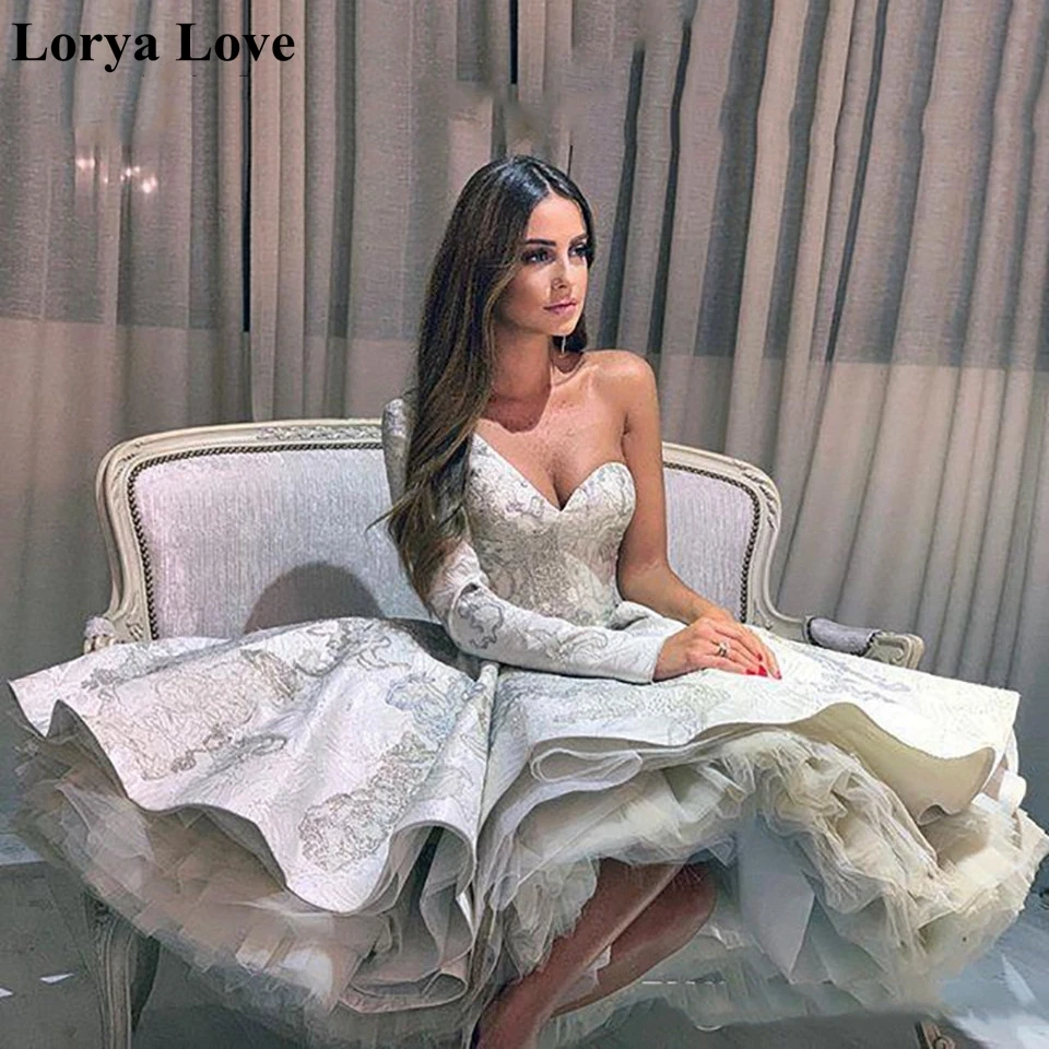 

Ball Gown Short Prom Dresses 2020 Women Formal Party Evening Gowns 2020 One-Shoulder Long Sleeves Lace Appliques Vestido De Gala