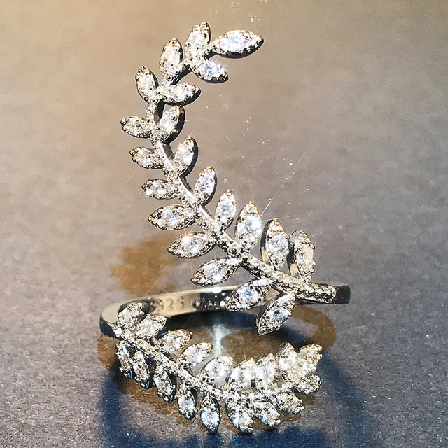 Antique Cocktail Look Gold Ring