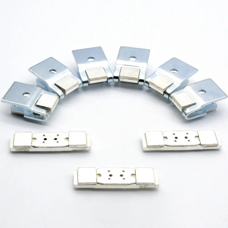 Серебряные контакты от контакторов фото. Контакты для пускателей пам5112. Комплект контактов для кмн 46512. Комплект контактов. Cargo 233689 набор контактов.