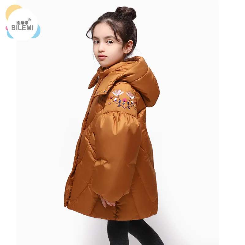 Bilemi/распродажа зимних длинных пальто черного цвета с меховым капюшоном для маленьких девочек