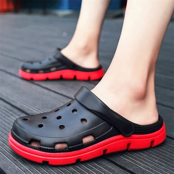 

2020 Men Sandals Crocks Summer Hole Shoes Crok Rubber Clogs EVA Unisex Garden Shoes Black Crocse Beach Flat Men Sandals Slippers