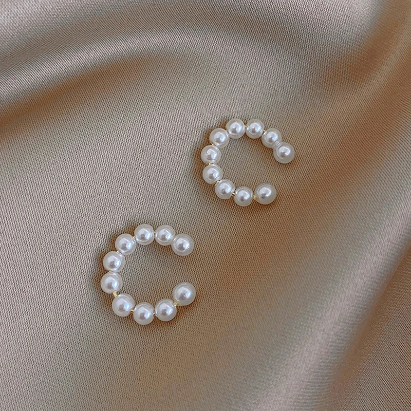 Pearl Ear Cuff Clip Earrings Non-Piercing Bone C-shaped Ear Ring Without Puncture Minimalist Earrings for Women Fashion Jewelry
