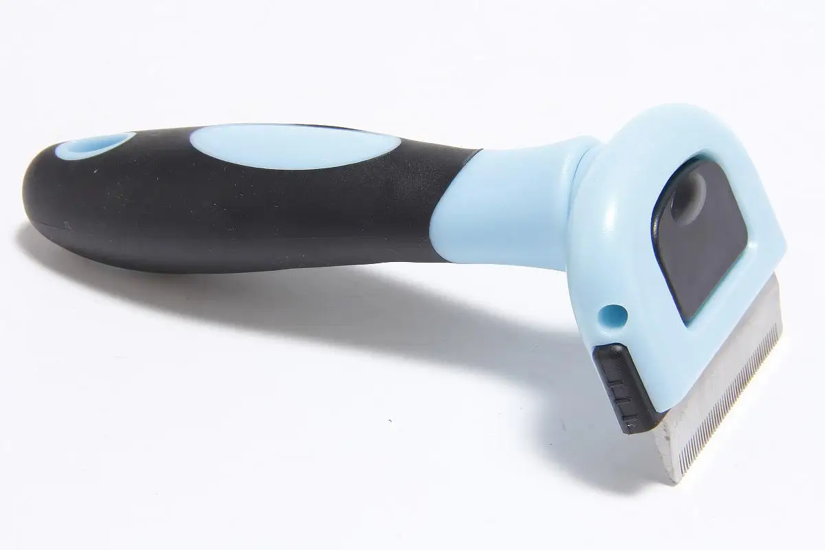 Pet hair removal comb (77). jpg