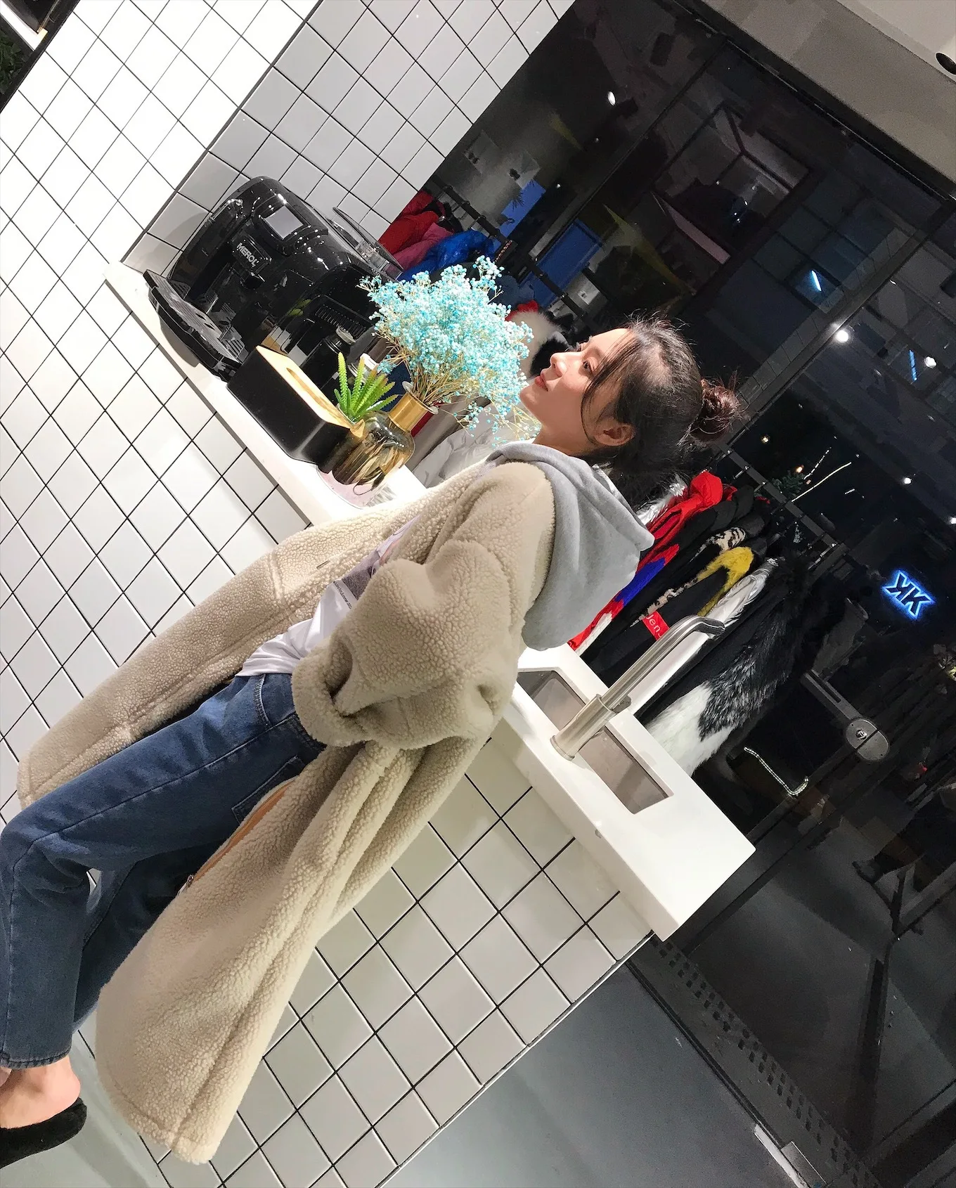 Зимнее новое пальто из овчины с мехом, цельное длинное пальто с капюшоном, пэтчворк, на молнии, с капюшоном, женские пальто, зимние куртки для женщин