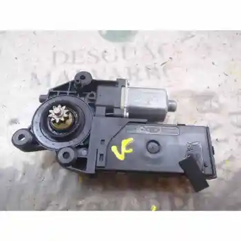 

WINDOW MOTOR FRONT LEFT RENAULT SCENIC III 915952200 807311050R 966315200
