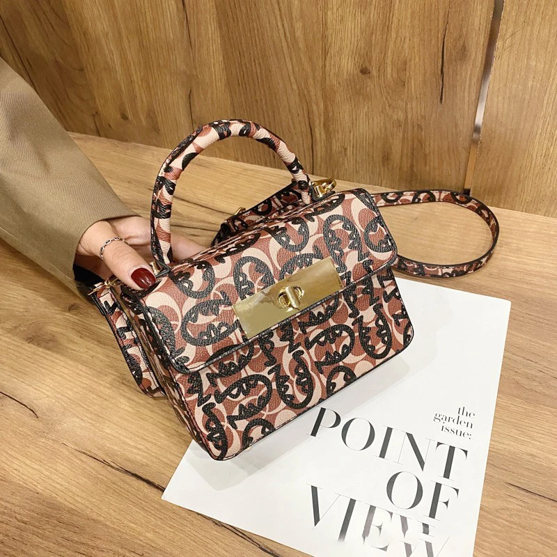 

Autumn Winter Texture Small Bag Women Bag 2020 New Fashion Messenger Bag Western Style Wild Portable Small Square Bag