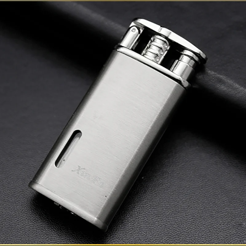Silver Ретро газовая зажигалка фонарь легкие металлические зажигалки красное пламя мини турбо Зажигалки Курительные аксессуары сигары сигареты Зажигалка - Цвет: Silver