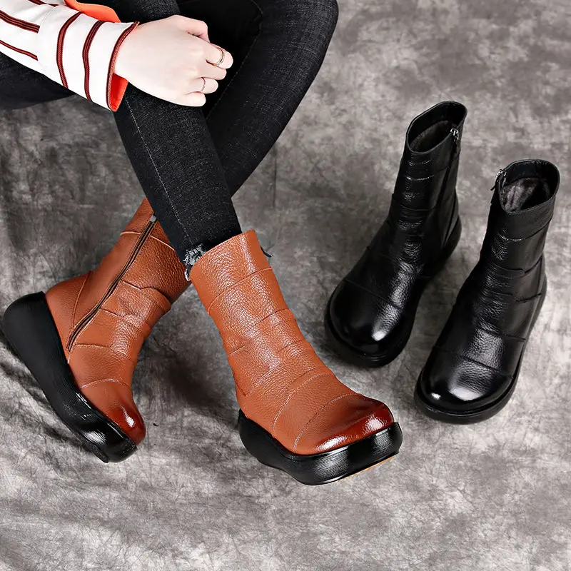 OUKAHUI полусапожки из натуральной кожи на плоской платформе; женская обувь; коллекция года; Сезон Зима; ботинки до середины икры на платформе с круглым носком в винтажном стиле; женская обувь на молнии