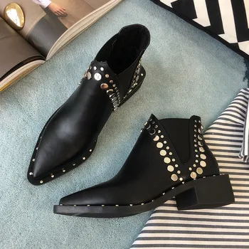 

2019 autumn new Martin boots women Fashion simple solid color rivet decorative tip toe thick heel punk style casual boots