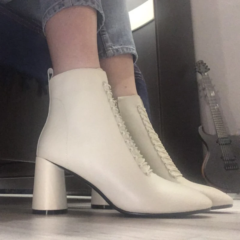 plus size chelsea boots